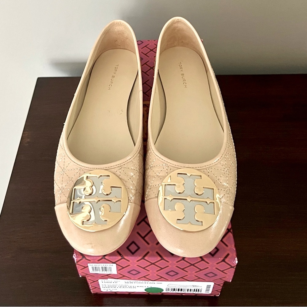 Tory Burch Cream Ballet Flats with Decorative Toe - Picture 2 of 4
